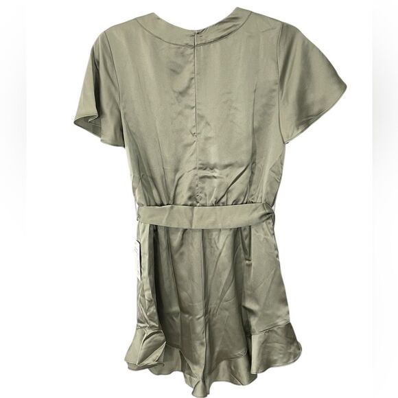 NWT Show Me Your Mumu - Say I Do Romper Moss Green Size MEDIUM Satin Faux Wrap - Picture 5 of 11